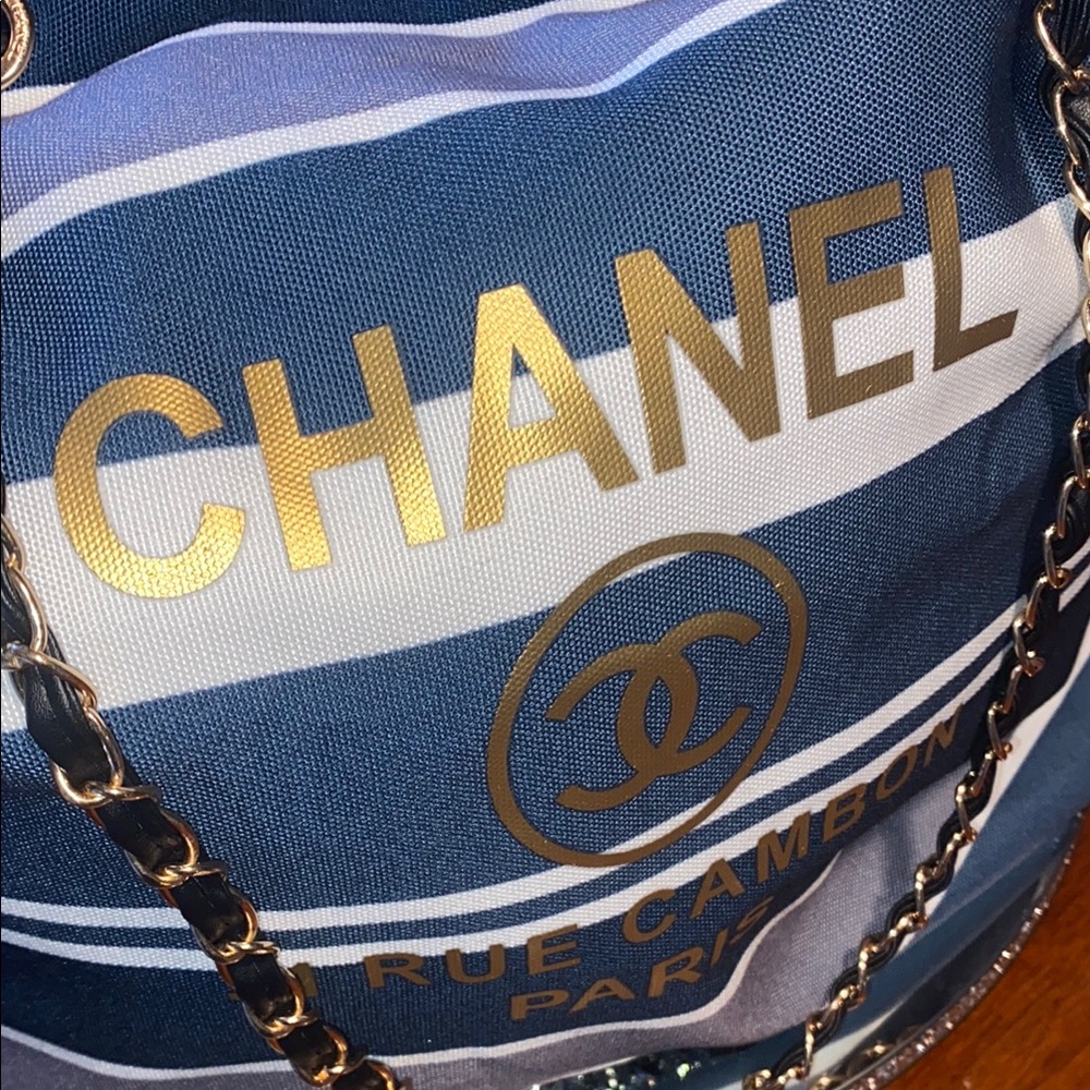 Luxury Navy and Gold Women's Tote Bag - Picture 4 of 7